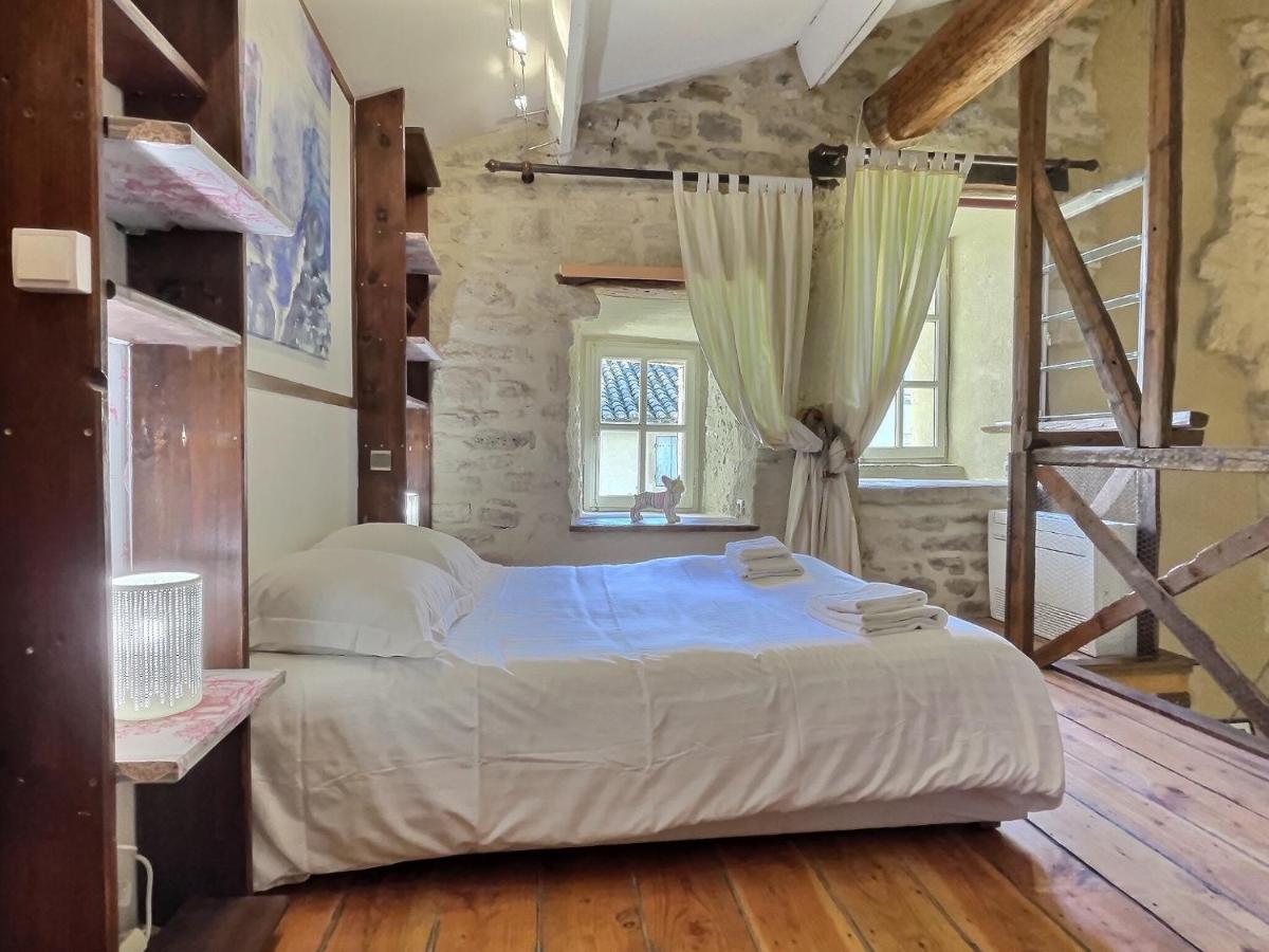 Chez Lydia - Loft Cosy, Depart Canoe A Pied, Proche Pont-Du-Gard Et Uzes Remoulins Exterior foto
